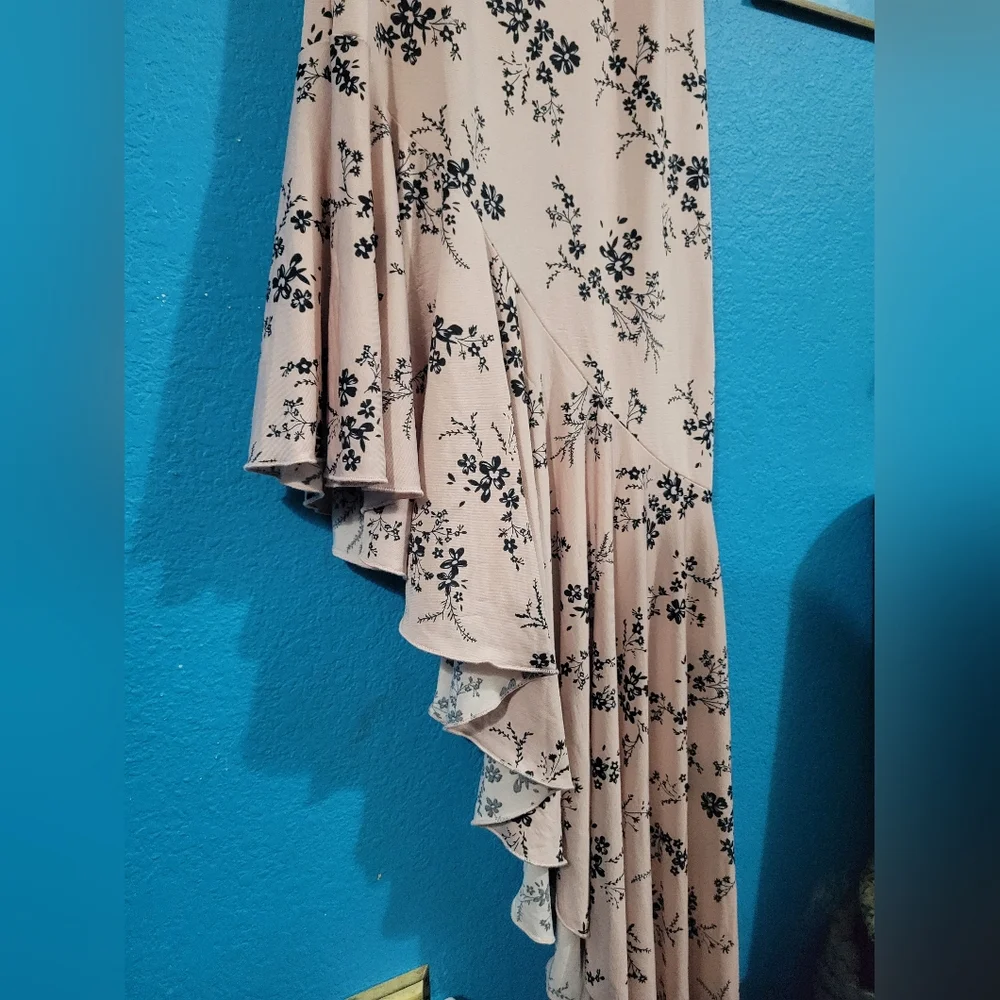 Urban Heritage Asymmetrical Pink Floral Dress - Picture 9 of 9